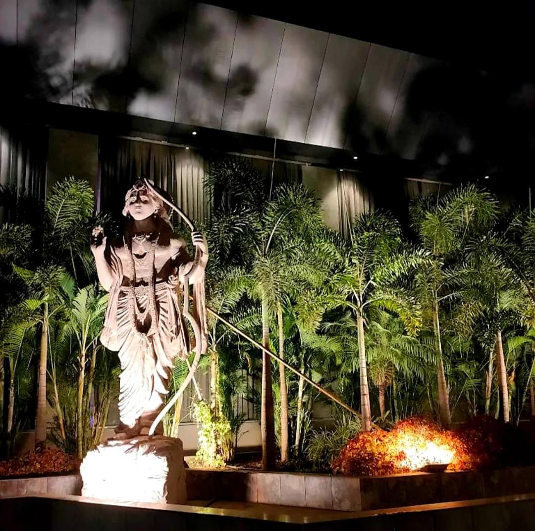 The Democracy Hotel & Resorts Nashik Bagian luar foto